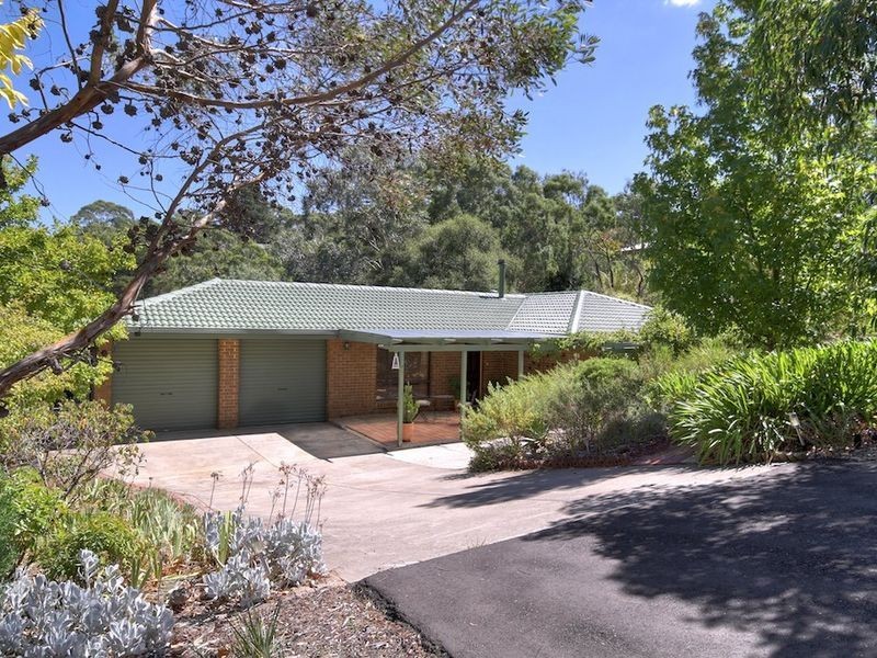 8 Ising Road, Crafers West SA 5152