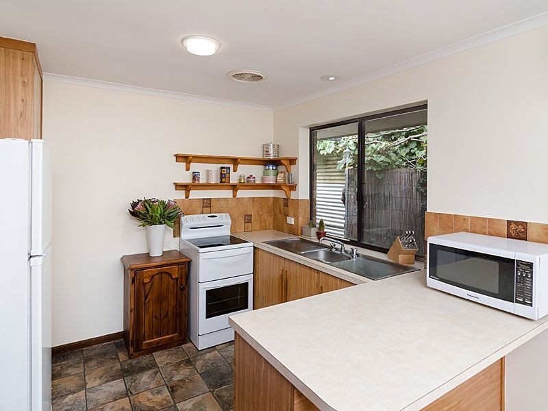 18 Wattle Street, Bridgewater SA 5155