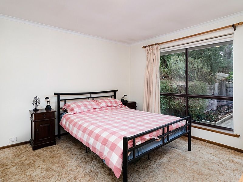 18 Wattle Street, Bridgewater SA 5155