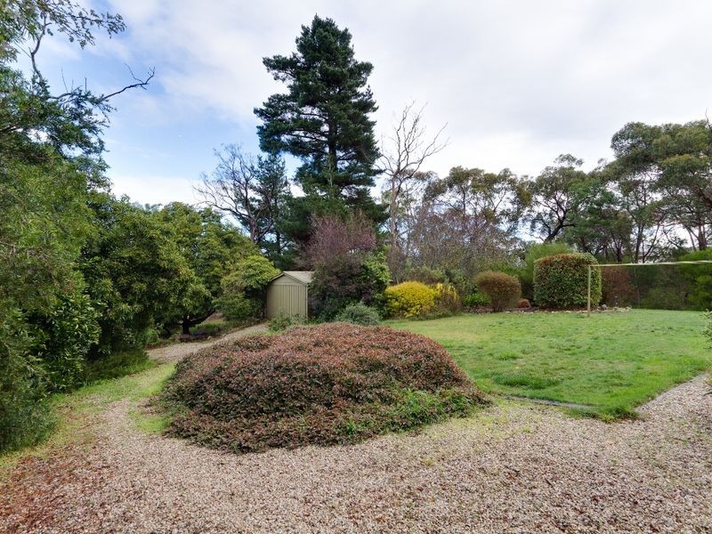 10 Lake Street, Bridgewater SA 5155