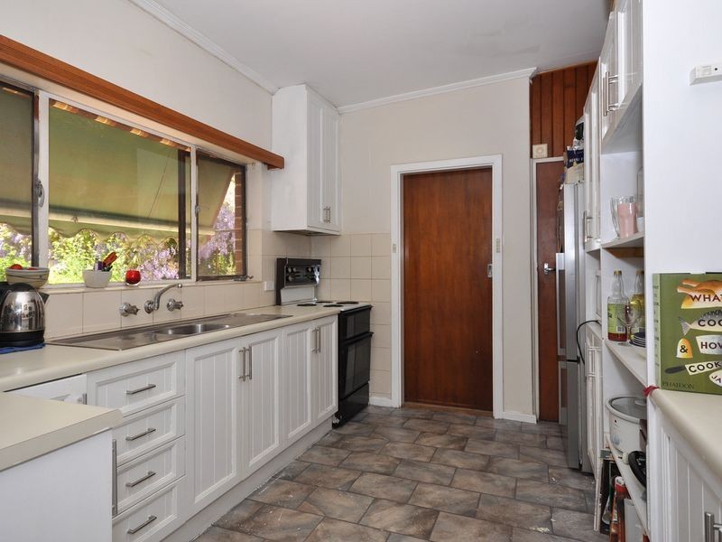 10 Gould Road, Stirling SA 5152