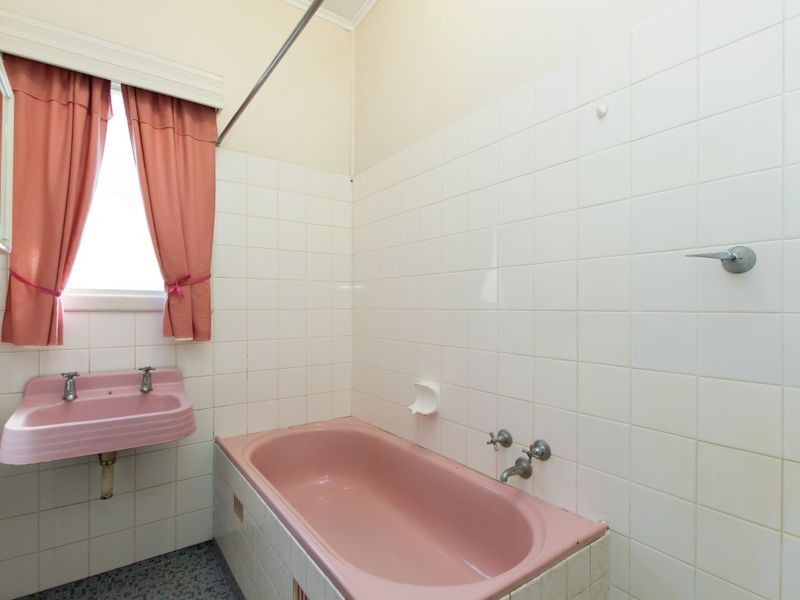 10 Glengarry Avenue, Glenalta SA 5052