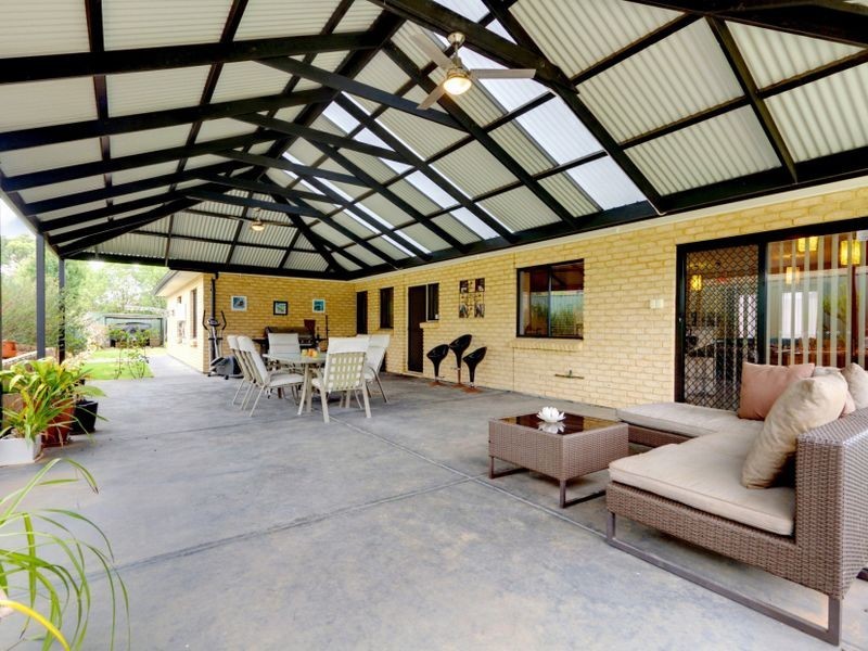 4 Davenport Terrace, Mount Barker SA 5251