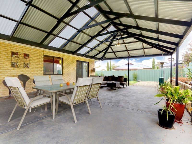 4 Davenport Terrace, Mount Barker SA 5251