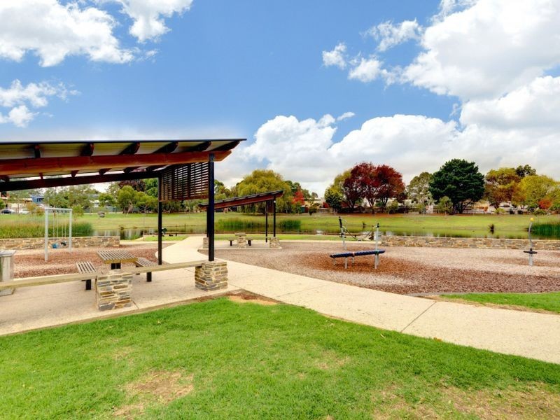 4 Davenport Terrace, Mount Barker SA 5251