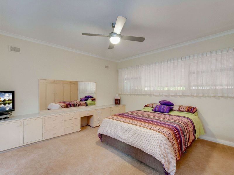 23 Mountain Road, Eden Hills SA 5050