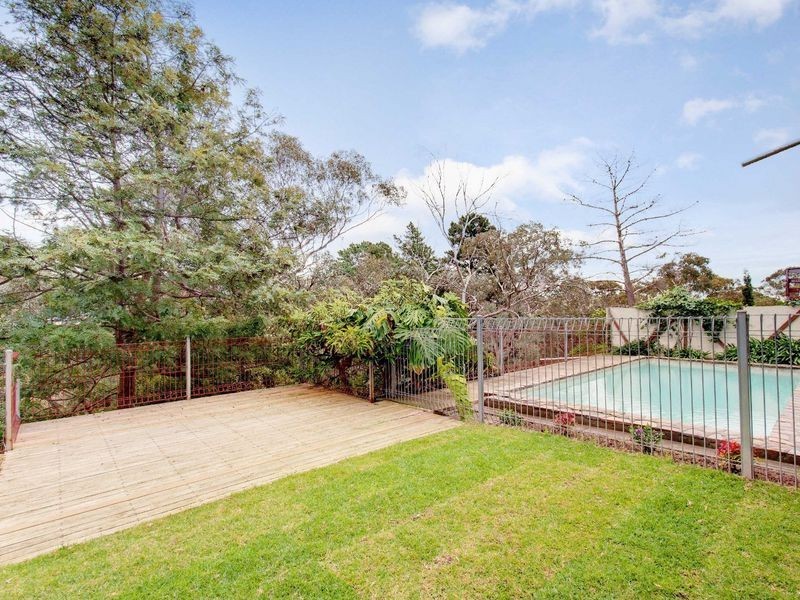 23 Mountain Road, Eden Hills SA 5050