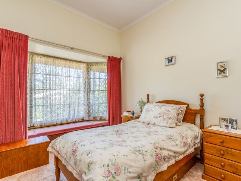 4 Abbaron Court, Aberfoyle Park SA 5159