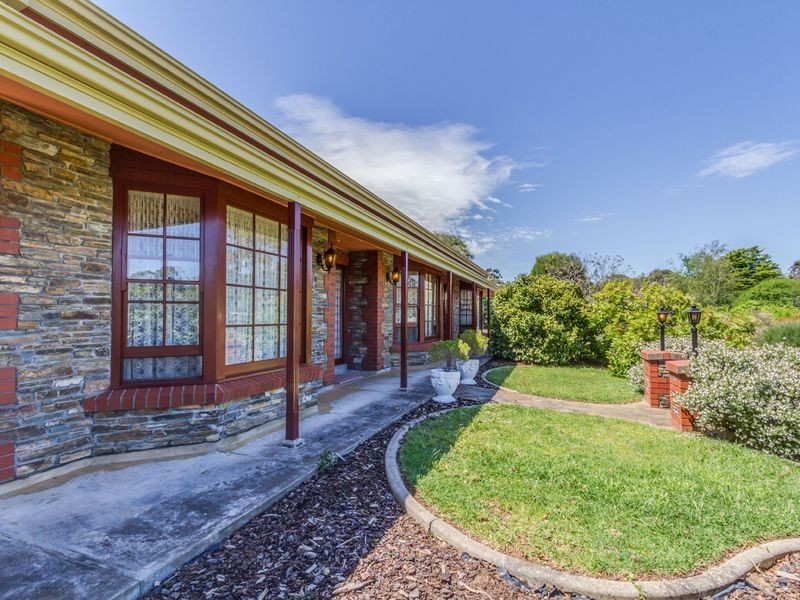 4 Abbaron Court, Aberfoyle Park SA 5159