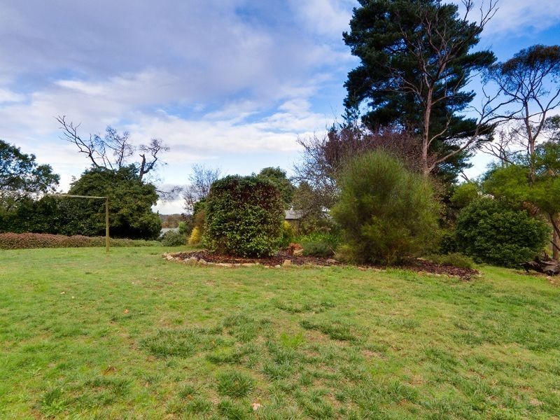 10 Lake Street, Bridgewater SA 5155