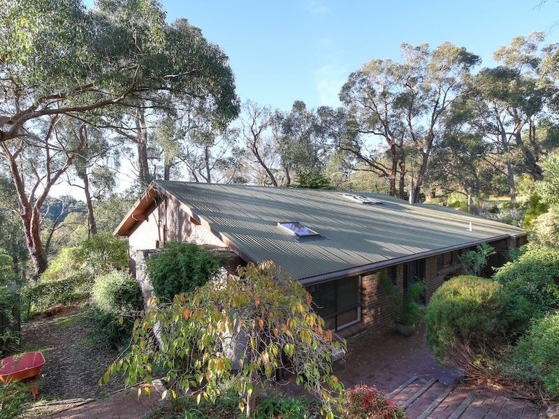 66 Emmett Road, Crafers West SA 5152