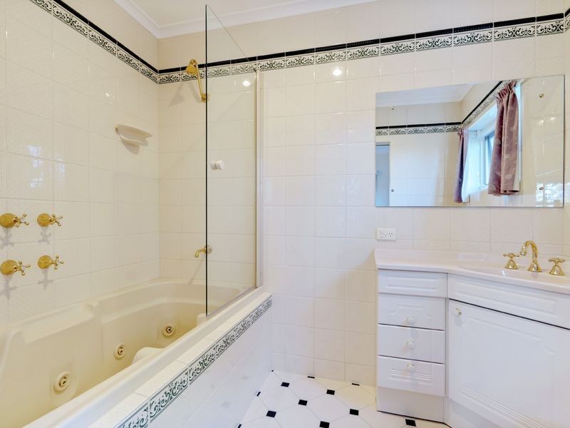 5 Gould Lane, Stirling SA 5152