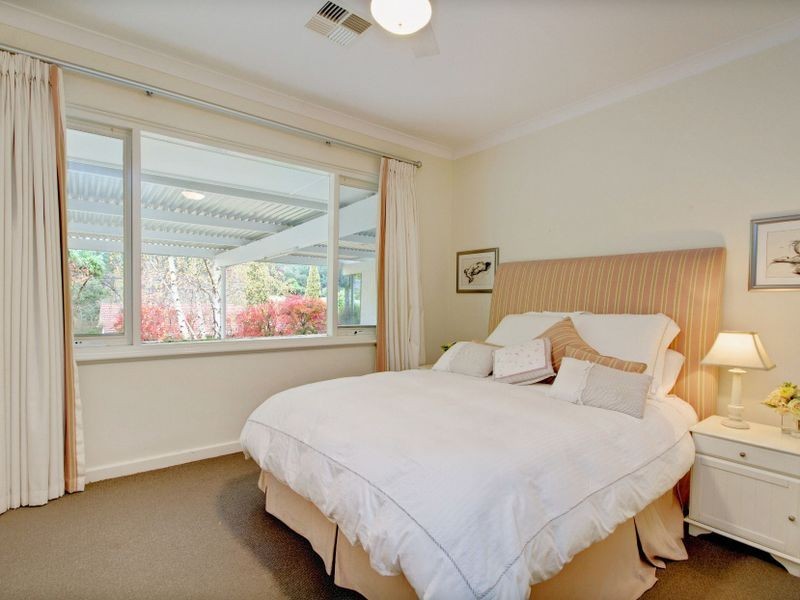 34 Lesley Crescent, Crafers SA 5152