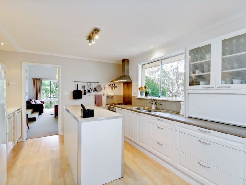 13 Rosewarne Crescent, Bridgewater SA 5155