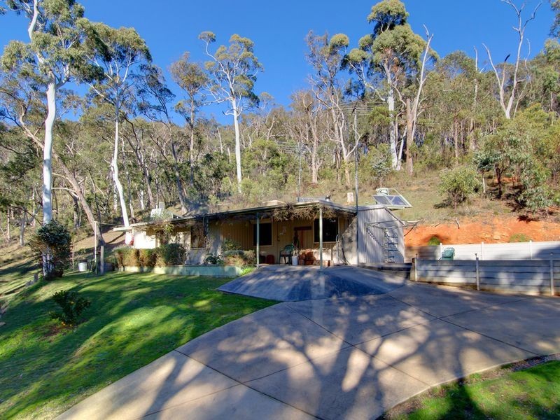 98b Gum Tree Glade, Norton Summit SA 5136