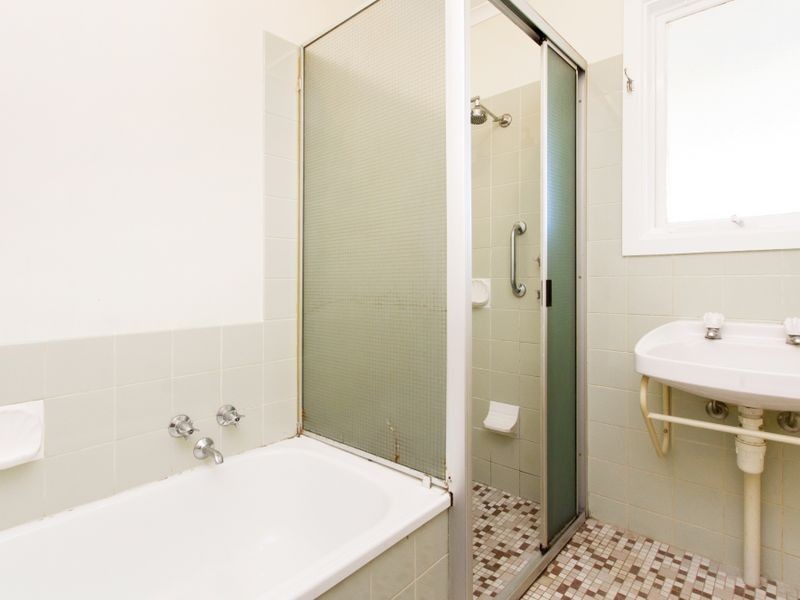 5 Alberg Avenue, Mount Barker SA 5251