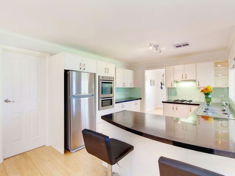 12 Elmstead Drive, Upper Sturt SA 5156