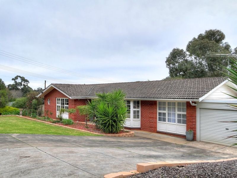 11 Oakdene Crescent, Coromandel Valley SA 5051