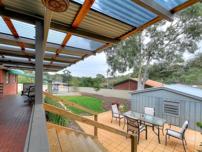 11 Oakdene Crescent, Coromandel Valley SA 5051