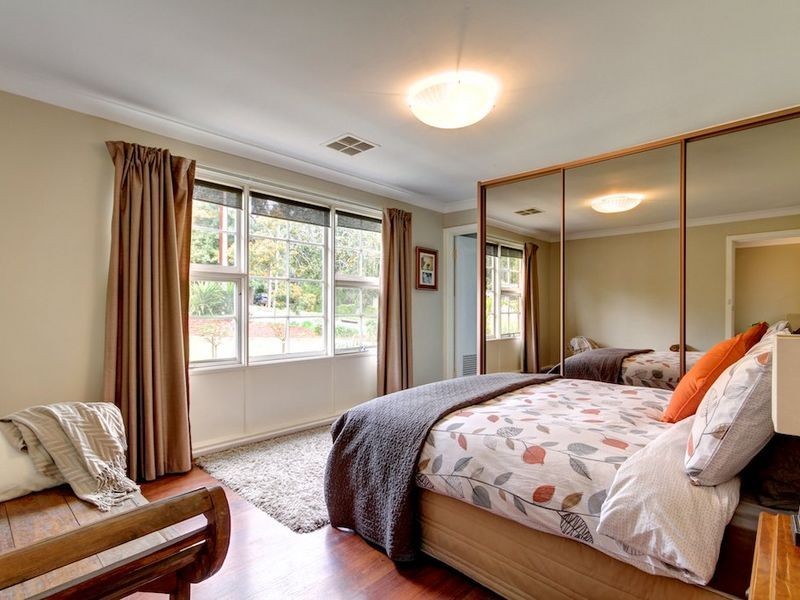 11 Oakdene Crescent, Coromandel Valley SA 5051