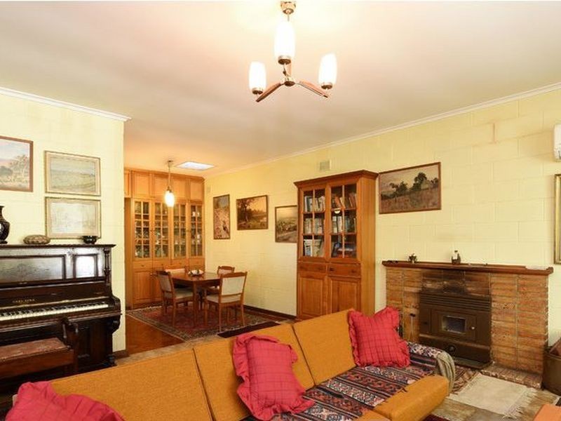 16 Paratoo Road, Aldgate SA 5154