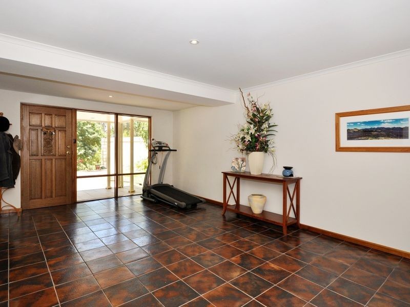 16 Linwood Avenue, Aldgate SA 5154