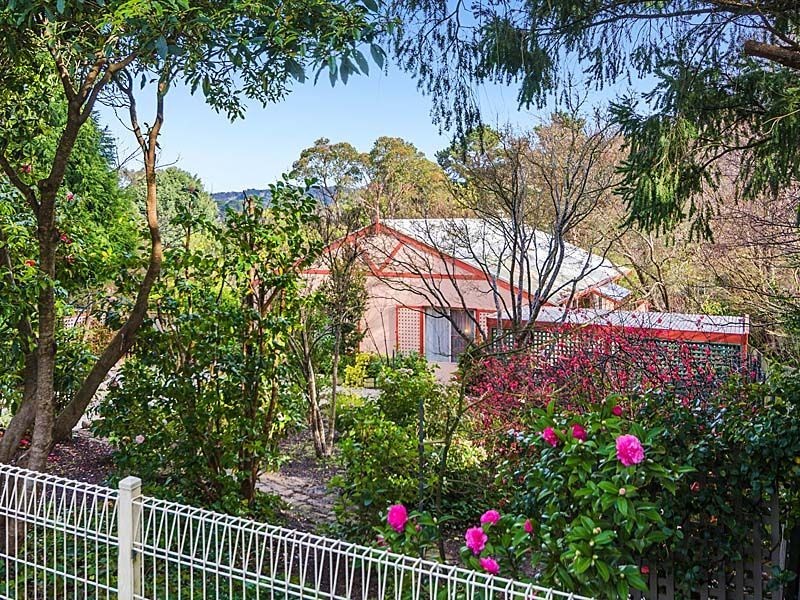 11 Second Avenue, Bridgewater SA 5155