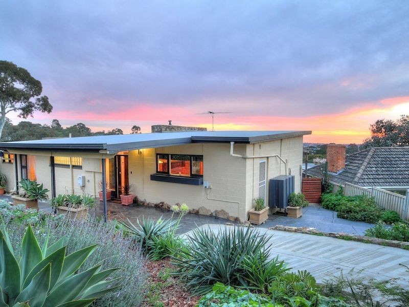 160 Shepherds Hill Road, Bellevue Heights SA 5050