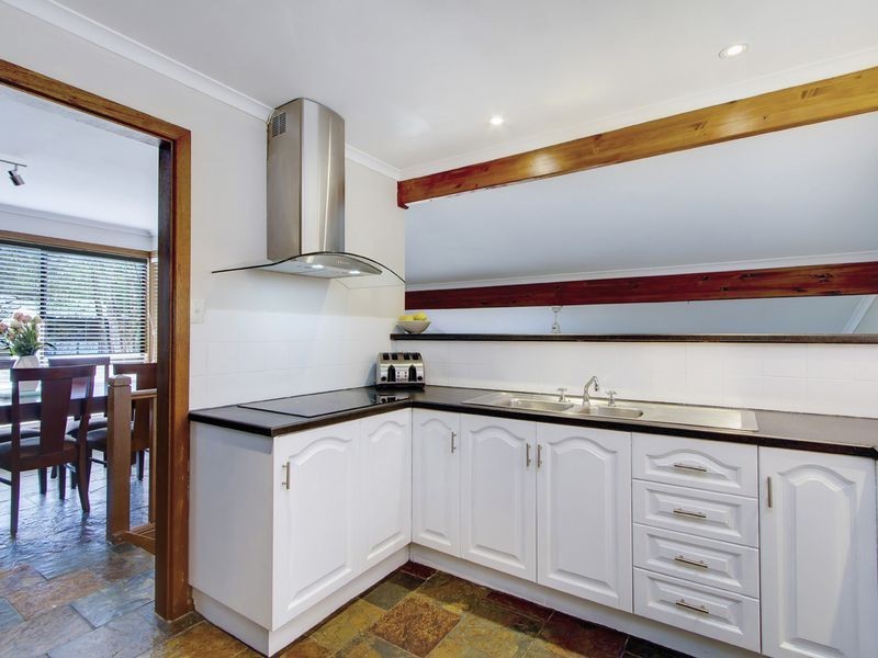 27 Hill View Road, Bridgewater SA 5155