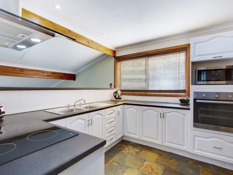 27 Hill View Road, Bridgewater SA 5155