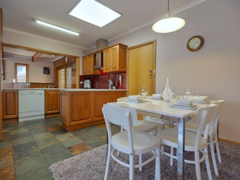 39 Avoca Avenue, Bridgewater SA 5155