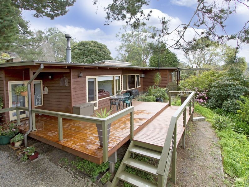 17 Oliver Street, Crafers SA 5152