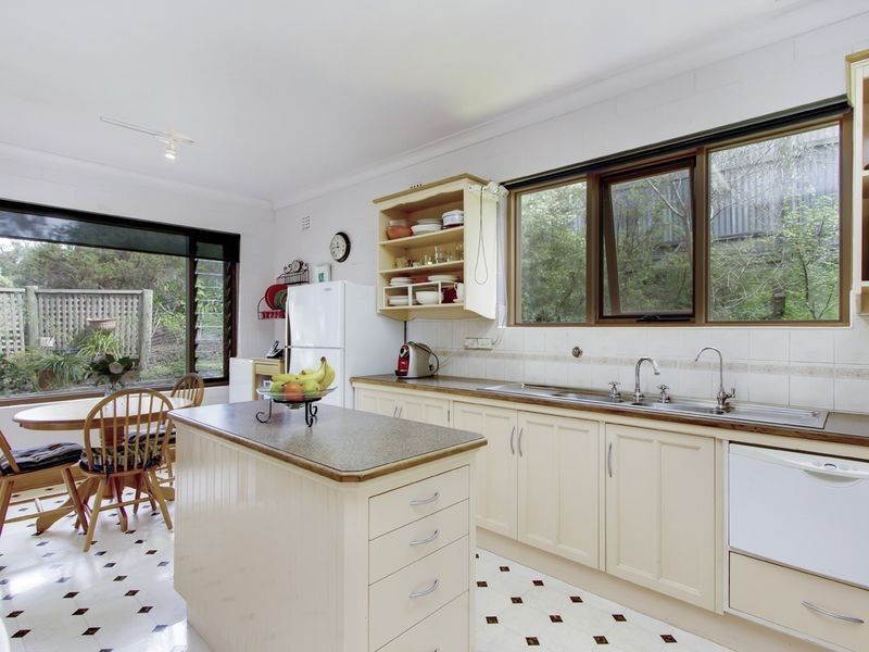 17 Oliver Street, Crafers SA 5152