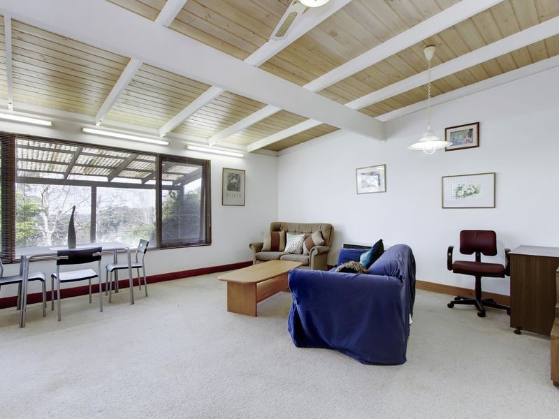 17 Oliver Street, Crafers SA 5152