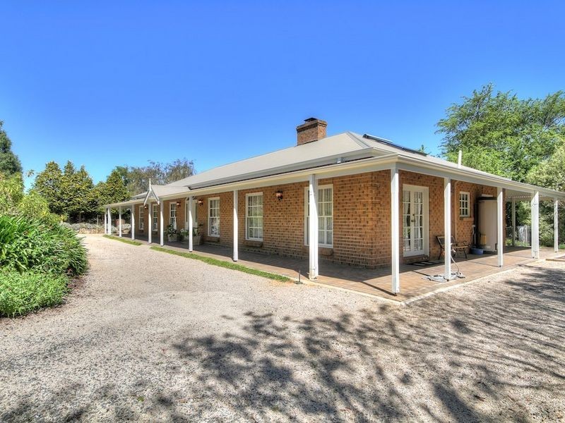 16 Miels Road, Crafers SA 5152