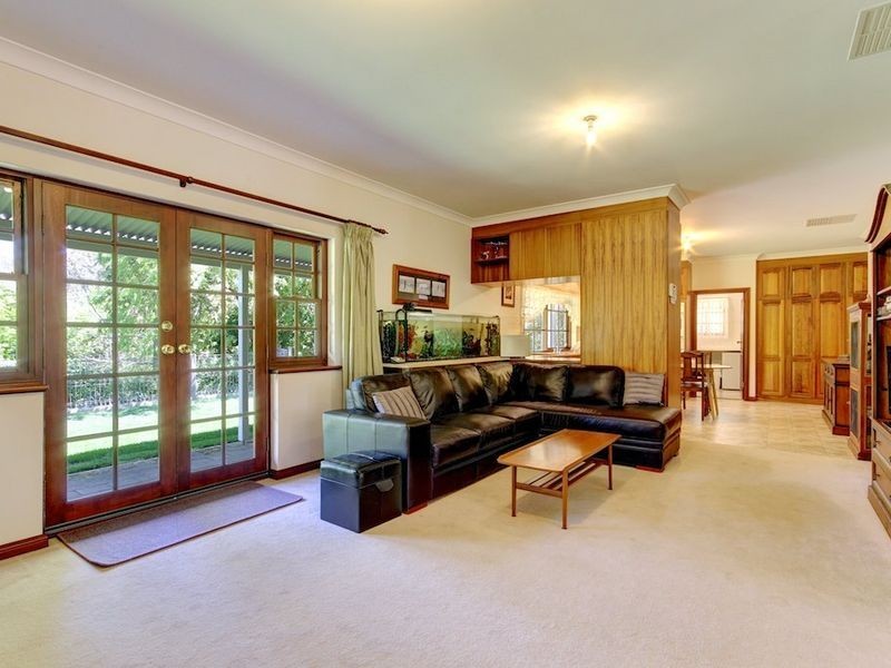 16 Miels Road, Crafers SA 5152