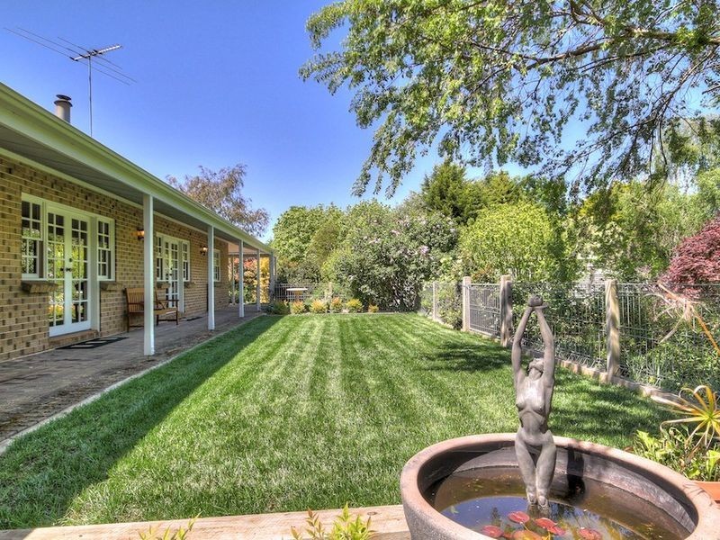 16 Miels Road, Crafers SA 5152