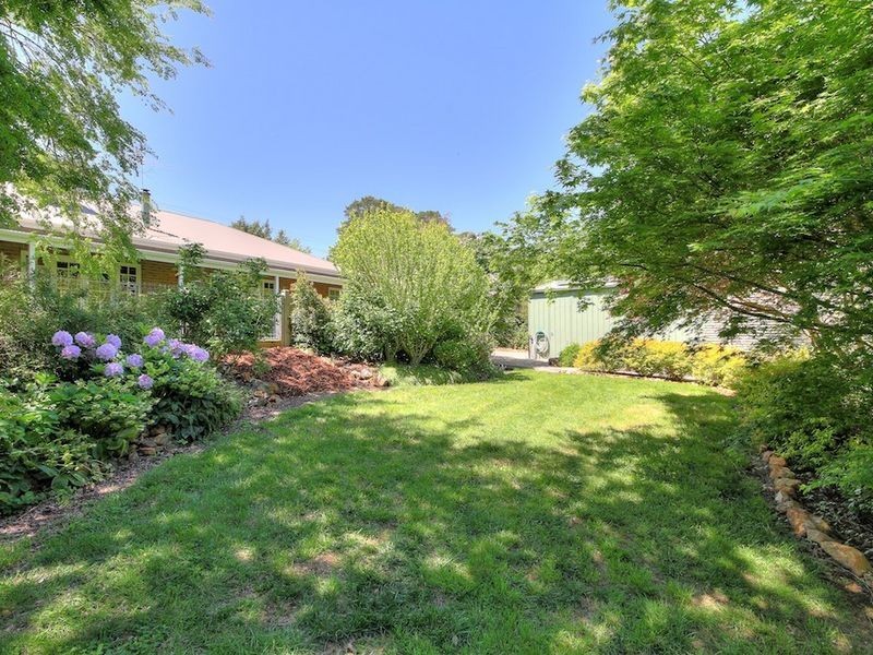 16 Miels Road, Crafers SA 5152