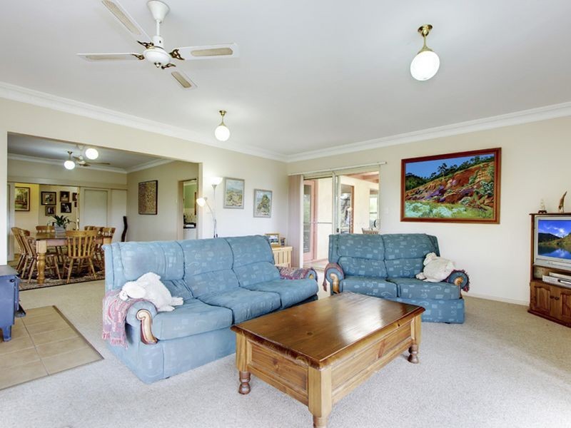 213 Nicholls Road, Bradbury SA 5153