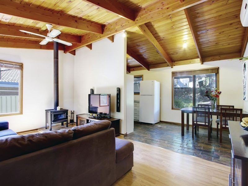 33 Avoca Avenue, Bridgewater SA 5155