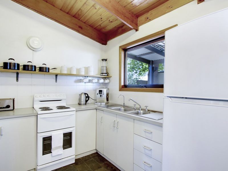 33 Avoca Avenue, Bridgewater SA 5155