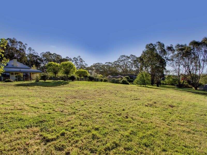 27 Downers Road, Oakbank SA 5243