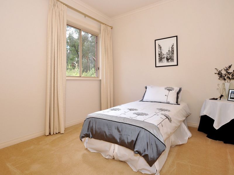 2 Village Court, Aldgate SA 5154