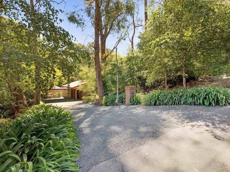 8 Woorabinda Drive, Stirling SA 5152