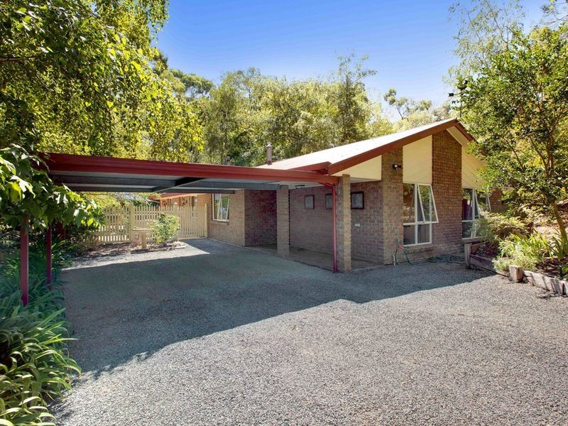 8 Woorabinda Drive, Stirling SA 5152