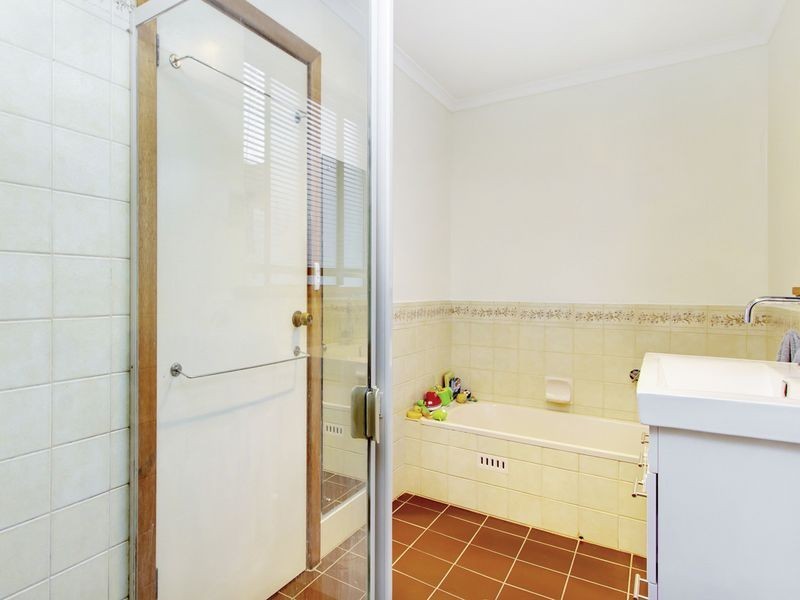 2 Valma Avenue, Hahndorf SA 5245