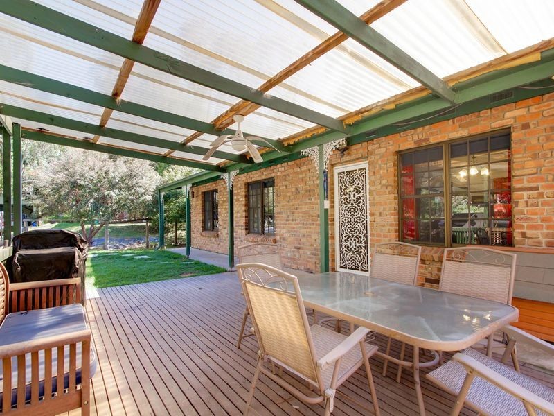 11 Avoca Avenue, Bridgewater SA 5155
