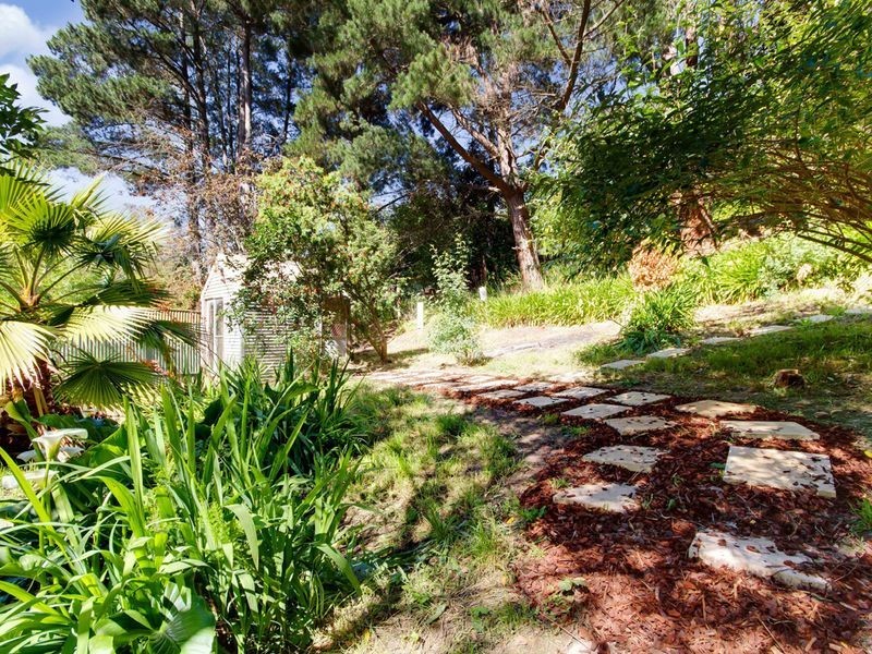 11 Avoca Avenue, Bridgewater SA 5155