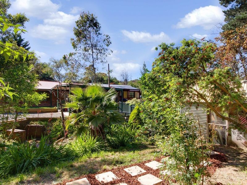 11 Avoca Avenue, Bridgewater SA 5155