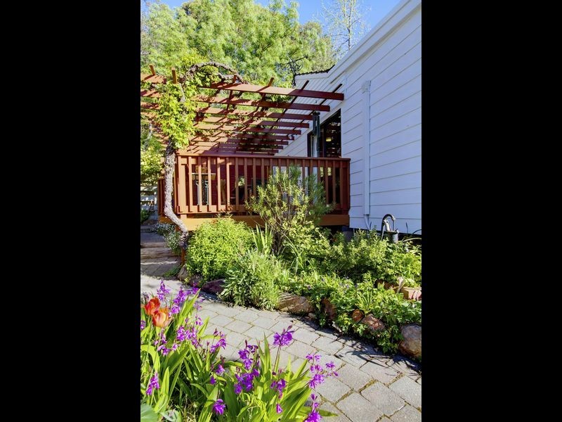 25 Paratoo Road, Stirling SA 5152